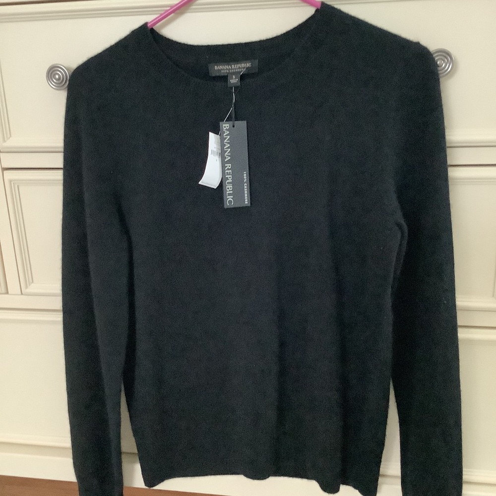NWT Banana Republic 100 % Cashmere Sweater